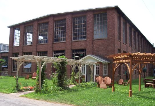MSDC facility exterior, Middletown, Connecticut, 2005